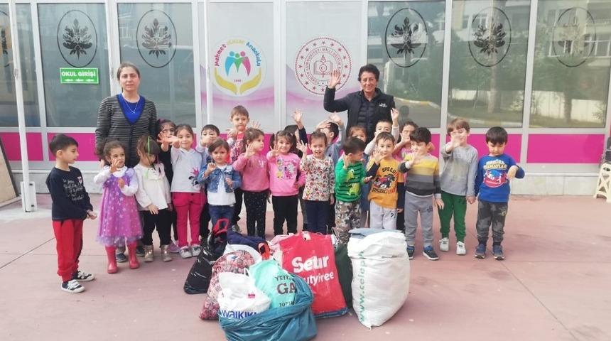 Minik y&uuml;reklerden ihtiya&ccedil; sahiplerine destek