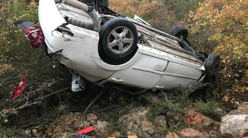 80 metrelik şarampole uçtu! Bu araçtan sağ çıktı