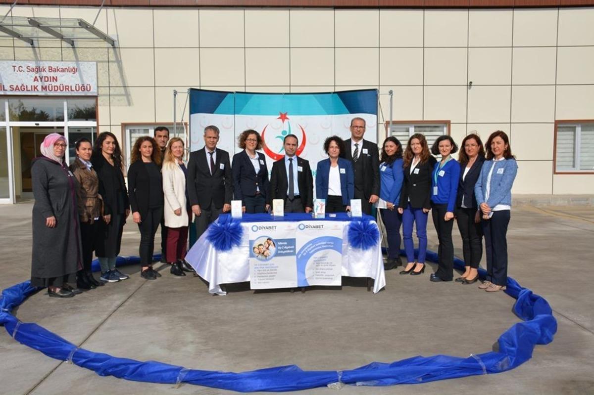 Aydın İl Sağlık M&uuml;d&uuml;rl&uuml;ğ&uuml; diyabete "Mavi Halka" ile dikkat &ccedil;ekti
