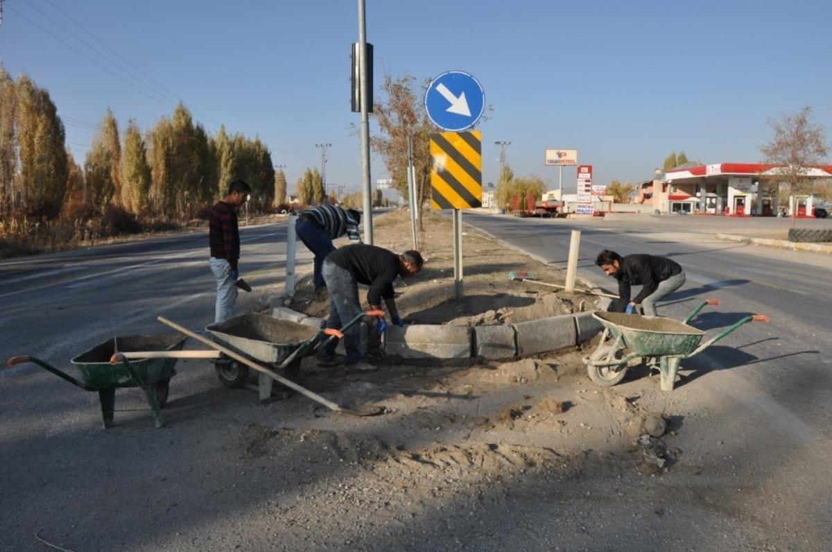 Erciş Belediyesinden hummalı &ccedil;alışma