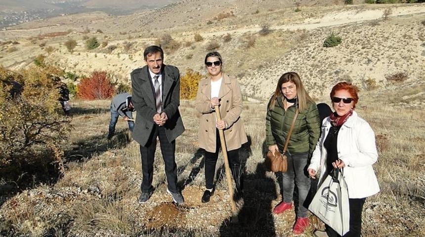 Malatya&rsquo;da 6 bin badem ekimi