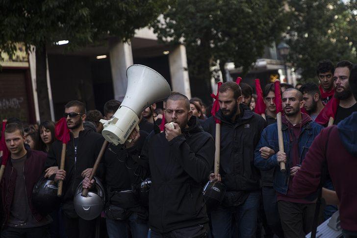 Yunanistan'da öğrenciler, polis şiddetini protesto etti G5
