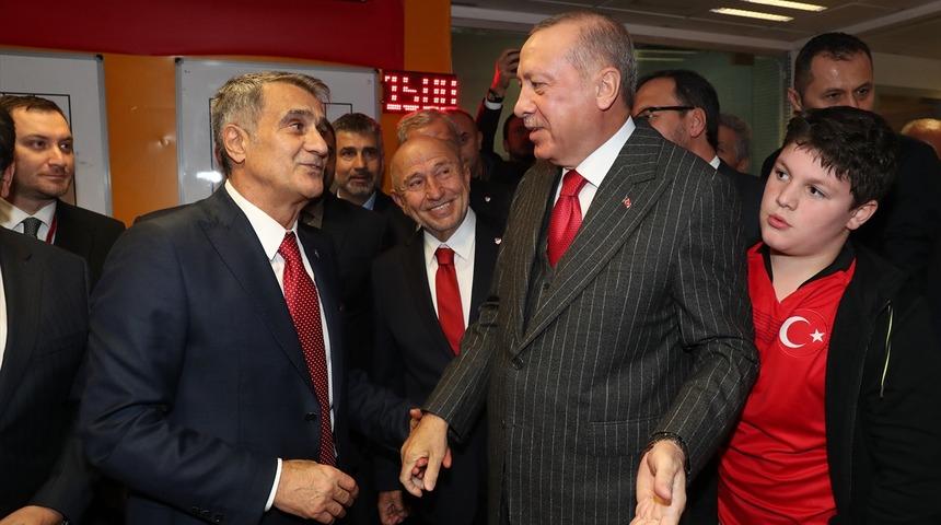 Erdoğan'dan millilere tebrik