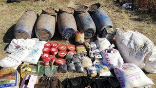 Bitlis'te teröristlere ait gıda malzemesi ile patlayıcı madde imha edildi