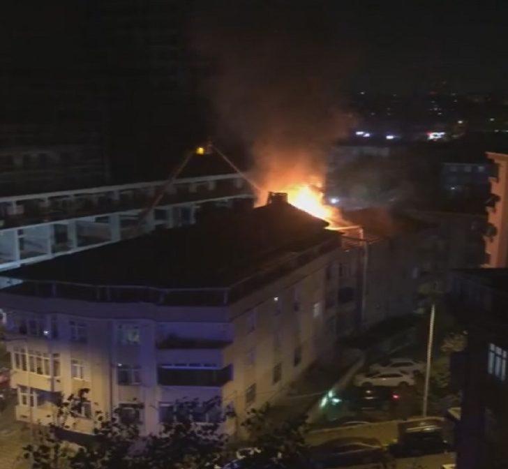 Gaziosmanpaşa'da ev yangını G2