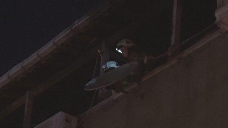 Gaziosmanpaşa'da ev yangını G3