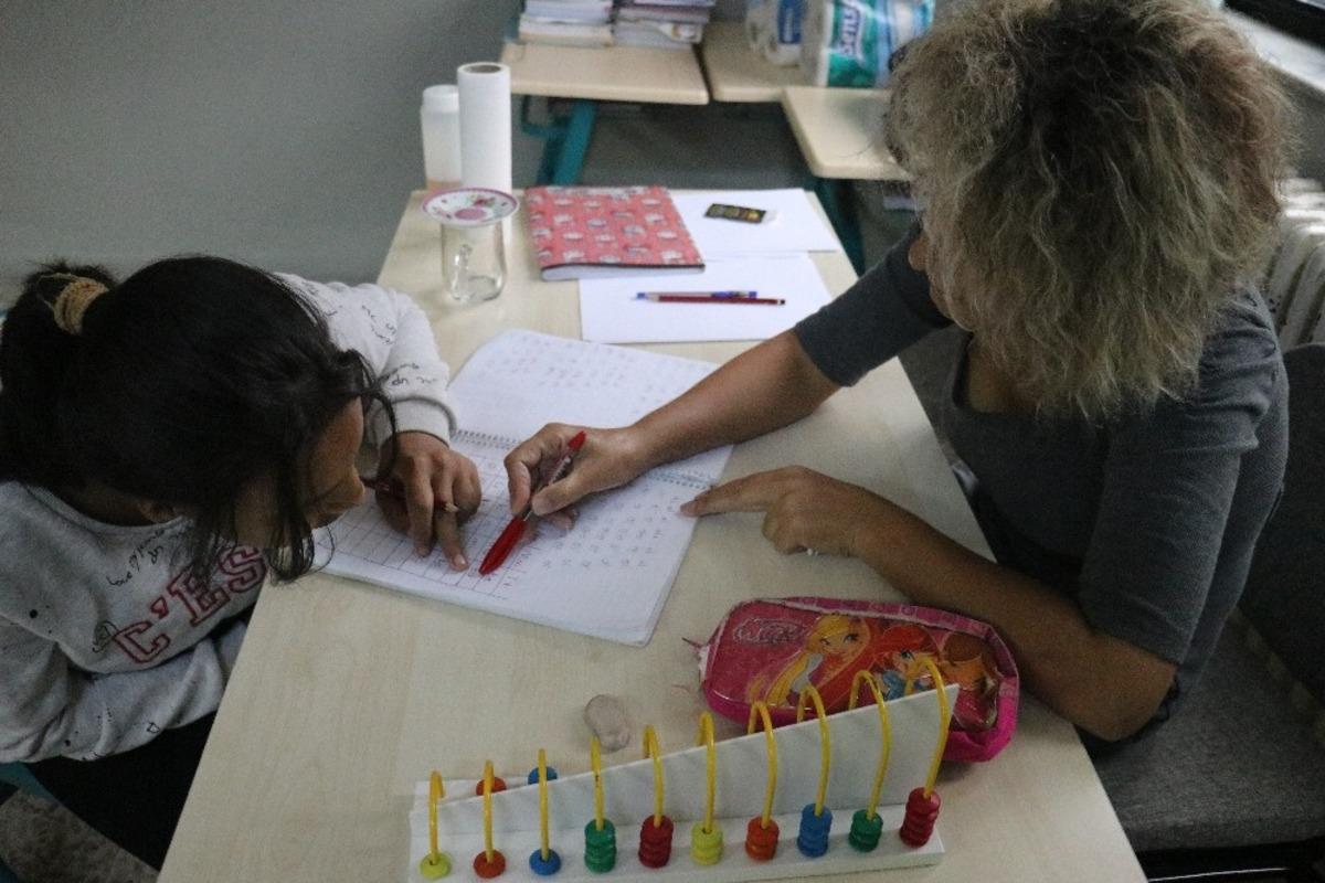 &Ouml;zel eğitim sınıfları ile hayata tat katıyorlar