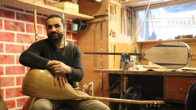 Bozlak şehrinde ilk saz yapım atölyesi açıldı