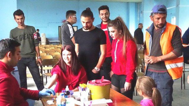 Hisarcık’ta 3 yaşındaki Esila için kök hücre ve kan bağışı