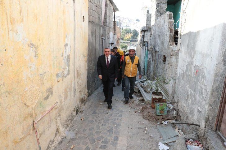 Beyazgül Kızılkoyun’daki yıkım çalışmalarını inceledi G2