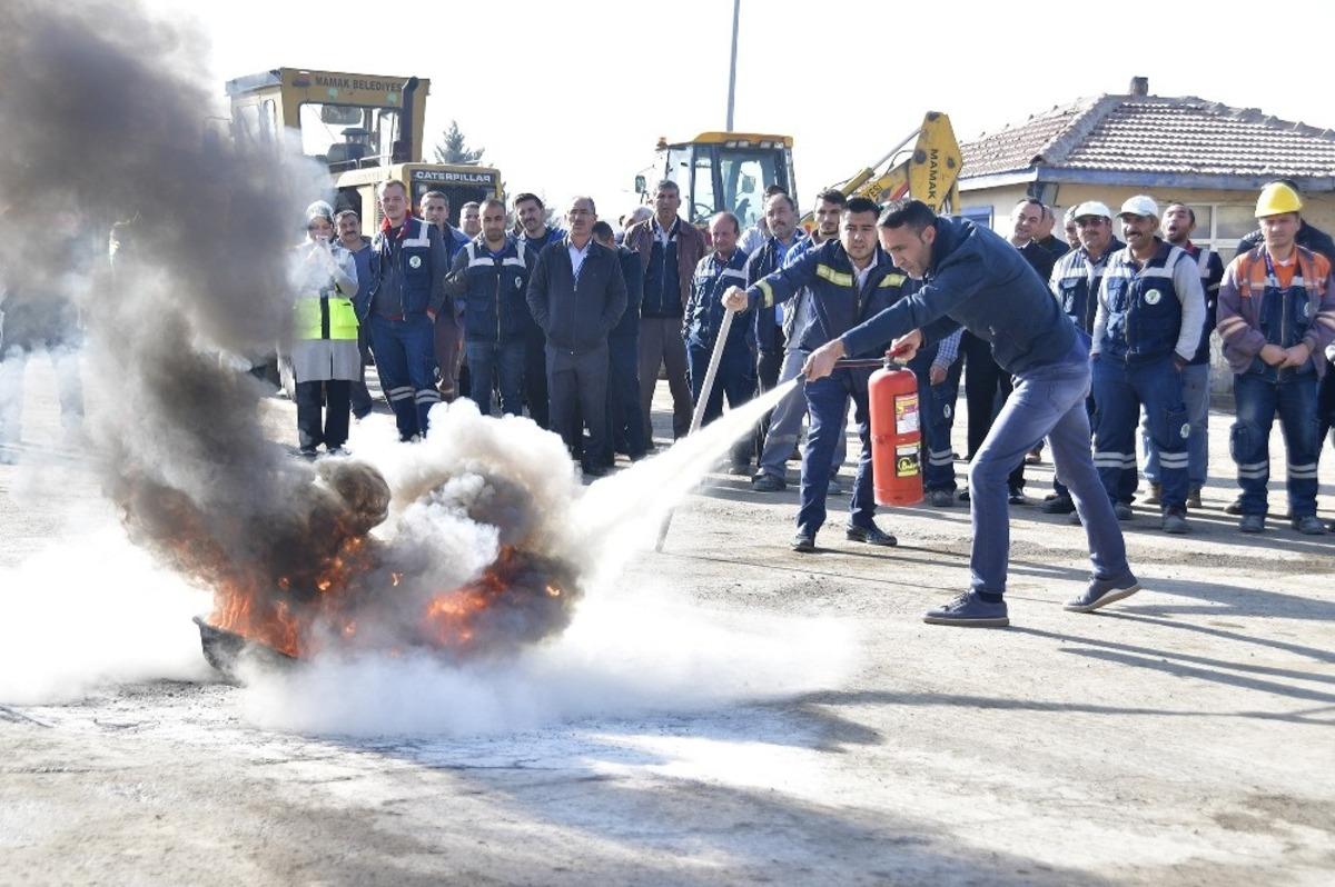 Mamak Belediyesinden &ccedil;alışanlarına yangın tatbikatı