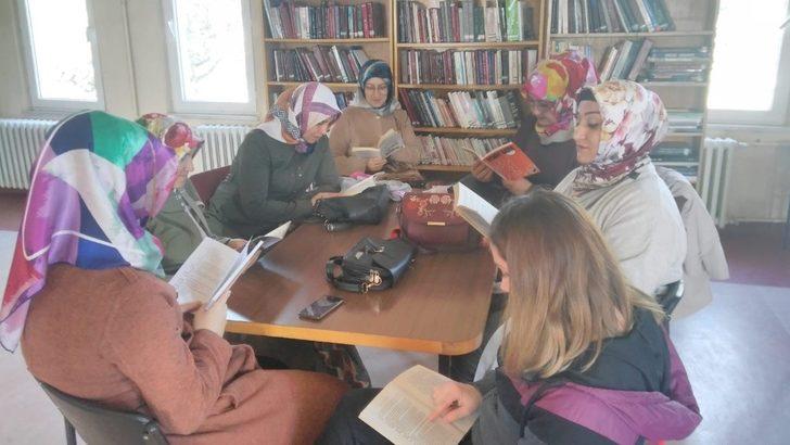 Tosyalı öğrenciler, kütüphaneyi gezdi G2