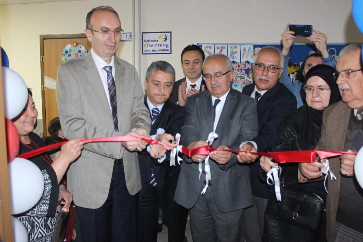 Kızının adı k&uuml;t&uuml;phanede yaşayacak
