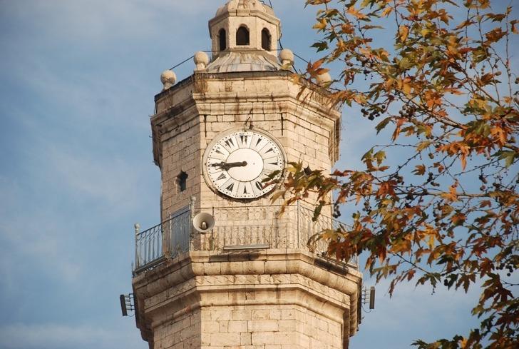Tarihi saat ona emanet! 25 yıl boyunca her 8 günde bir... G1