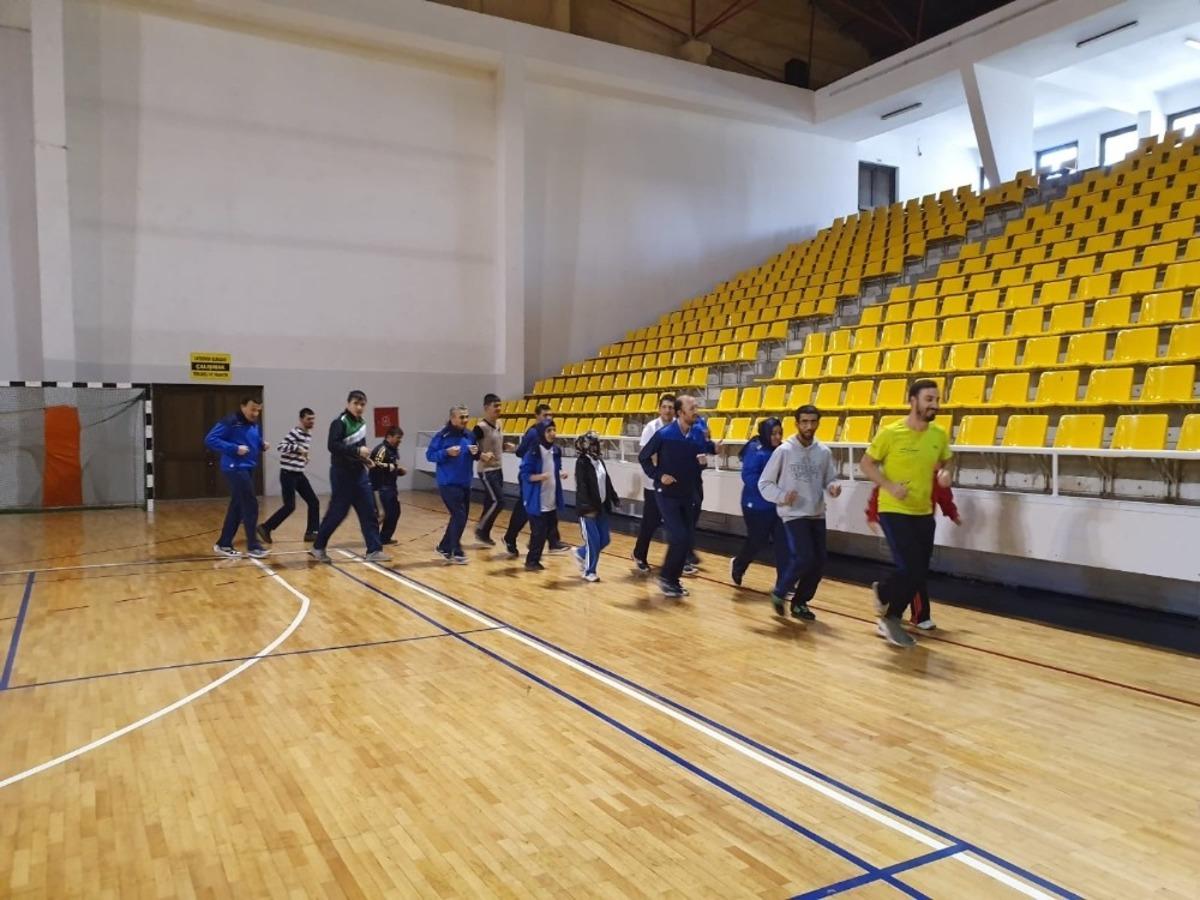&lsquo;Mutlu &Ccedil;arşamba&rsquo; projesiyle Sincan&rsquo;da y&uuml;zler g&uuml;l&uuml;yor