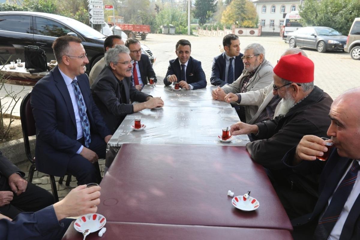 Başkan Işıksu, mahalle ziyaretlerini s&uuml;rd&uuml;r&uuml;yor