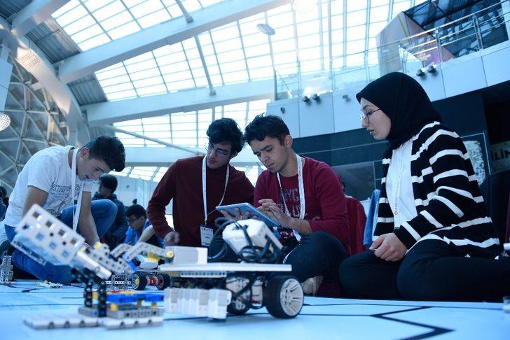 Türkiye’nin Robotları Konya Bilim Merkezi’nde yarıştı G3