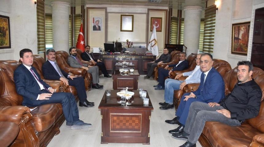 Rekt&ouml;r &Ouml;zcoşar: "Nusaybin MYO evine d&ouml;nmeli"