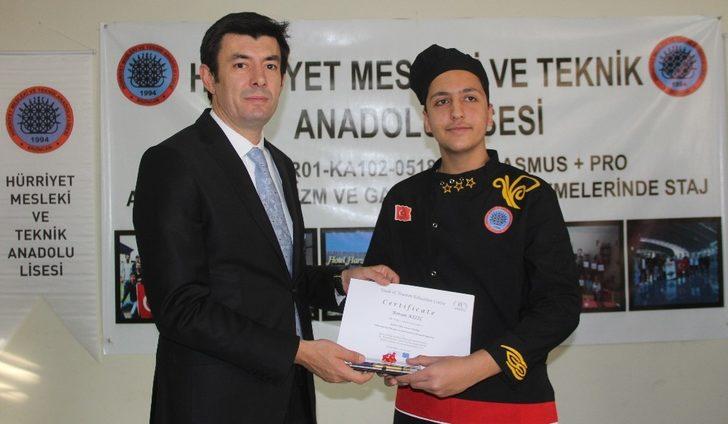 Almanya’da staj gören öğrencilere belgeleri takdim edildi G2