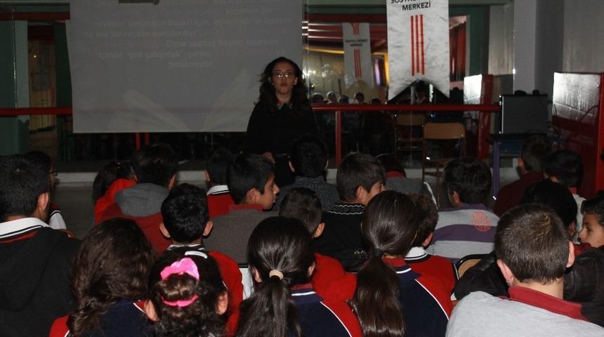 Aile, &Ccedil;alışma ve Sosyal Hizmetler Bakanlığı&rsquo;ndan &ccedil;ocuklara uzanan el