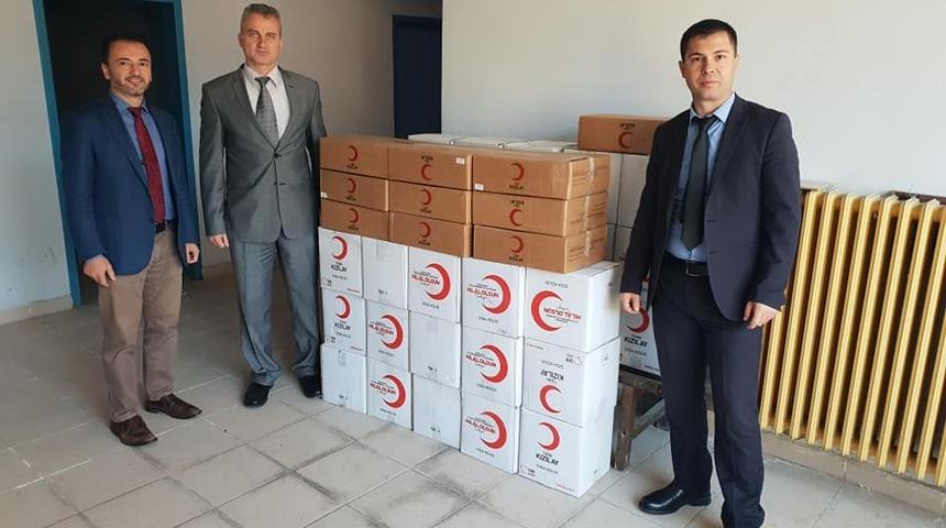 T&uuml;rk Kızılayı, ihtiya&ccedil; sahiplerine gıda kolisi dağıttı