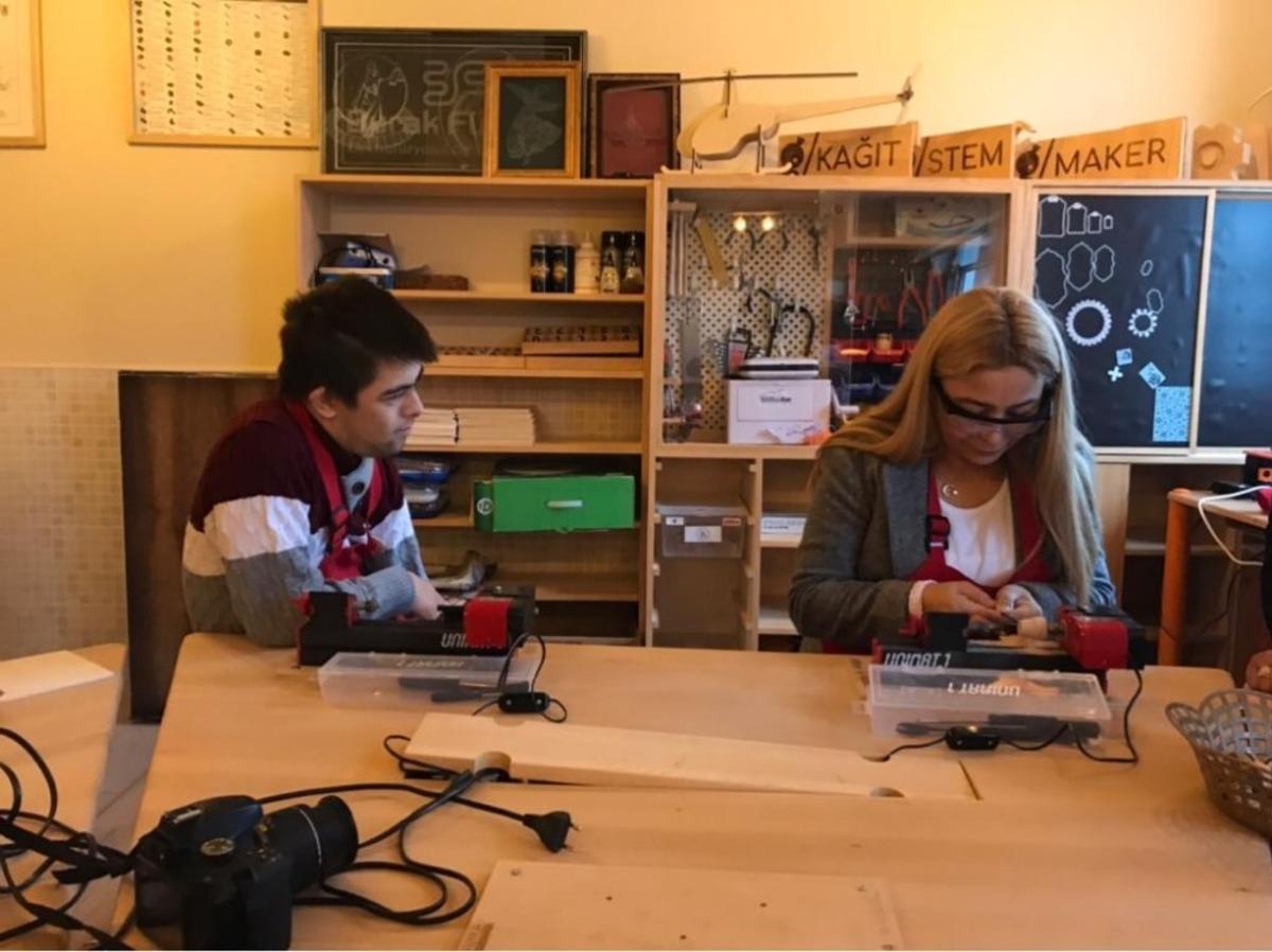 Milletvekili Esin Kara&rsquo;dan &ouml;zel &ouml;ğrencilere ziyaret