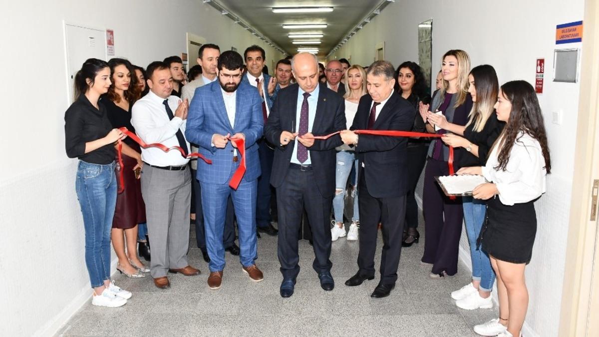 ME&Uuml; Yabancı Diller Y&uuml;ksekokulunda bilgisayar laboratuvarı a&ccedil;ıldı