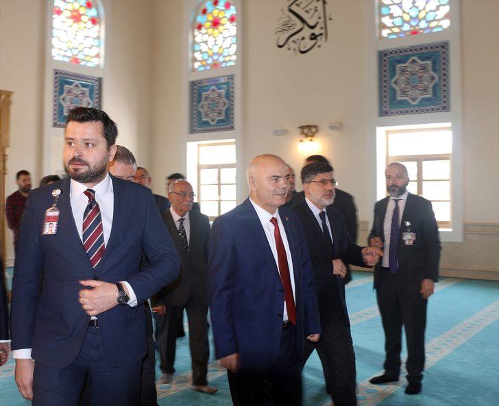 İstanbul Sabiha Gökçen Havalimanı Camisi ibadete açıldı G5