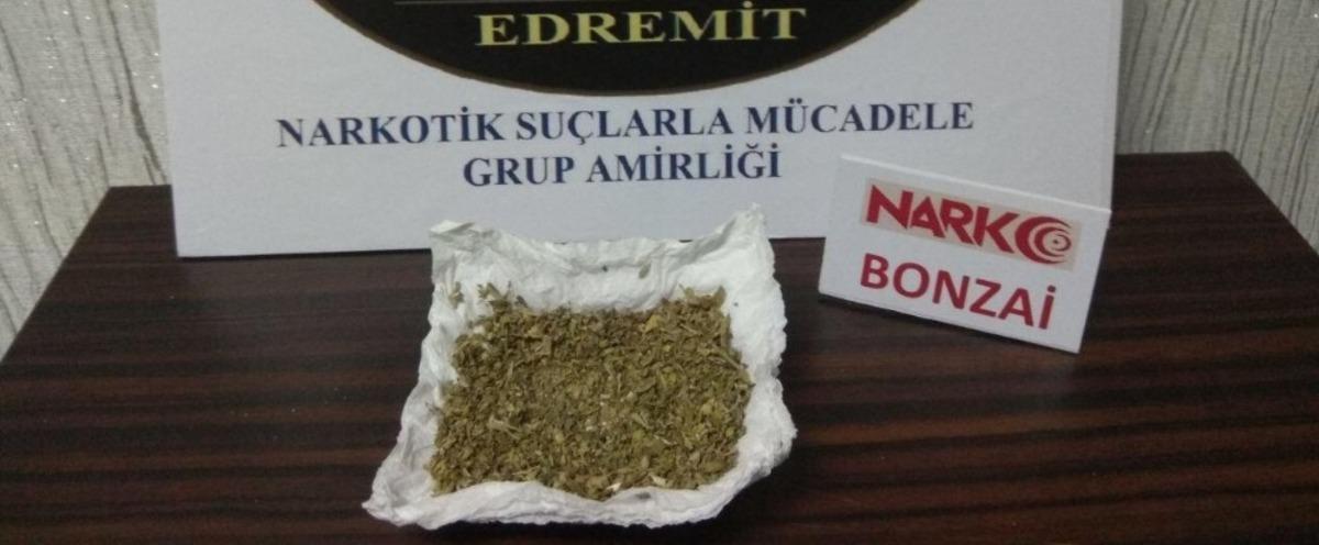 Balıkesir&rsquo;de yakalanan 11 zehir tacirinden 2&rsquo;si tutuklandı