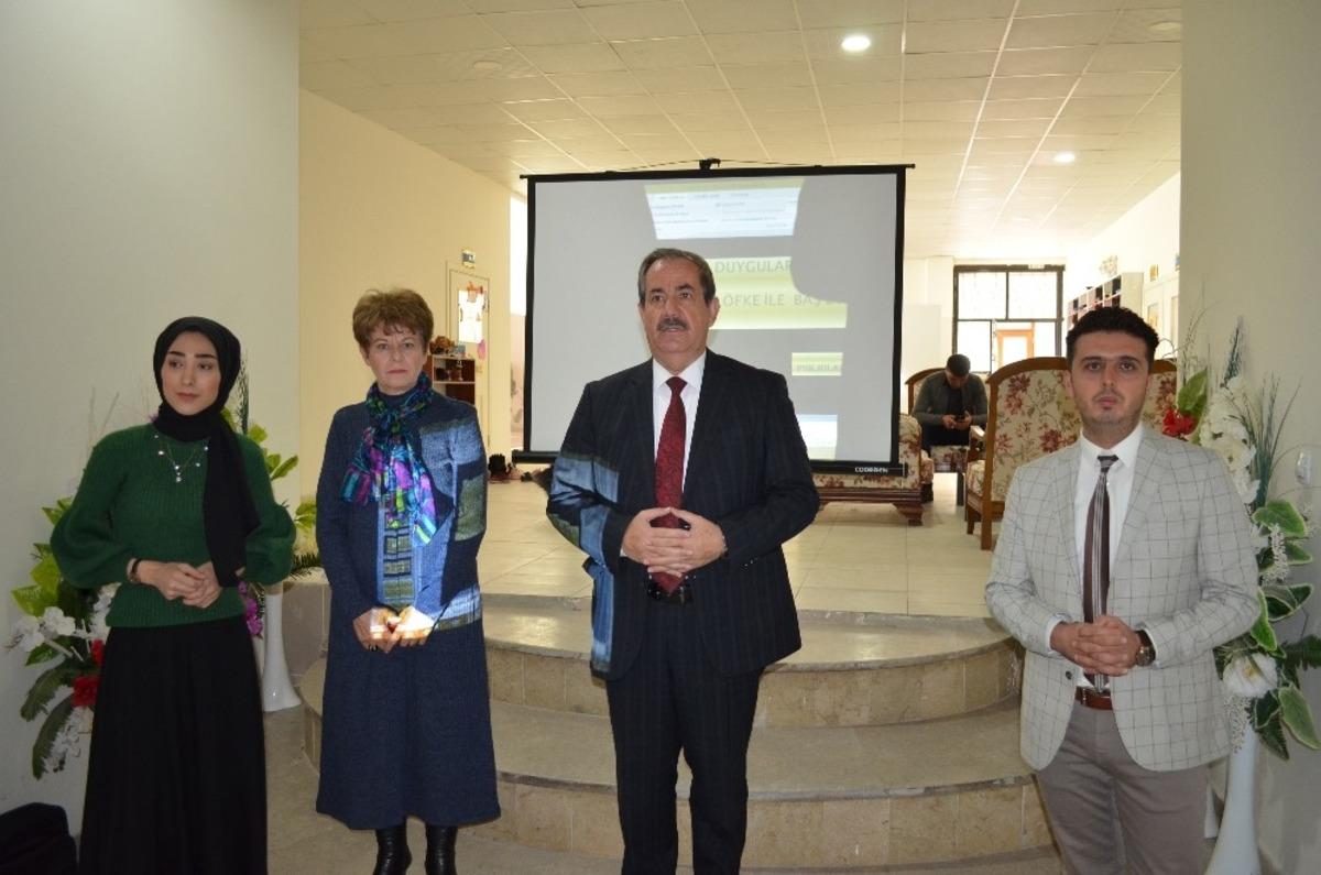 Kadınlara &lsquo;stres ve &ouml;fke kontrol&uuml;&rsquo; semineri