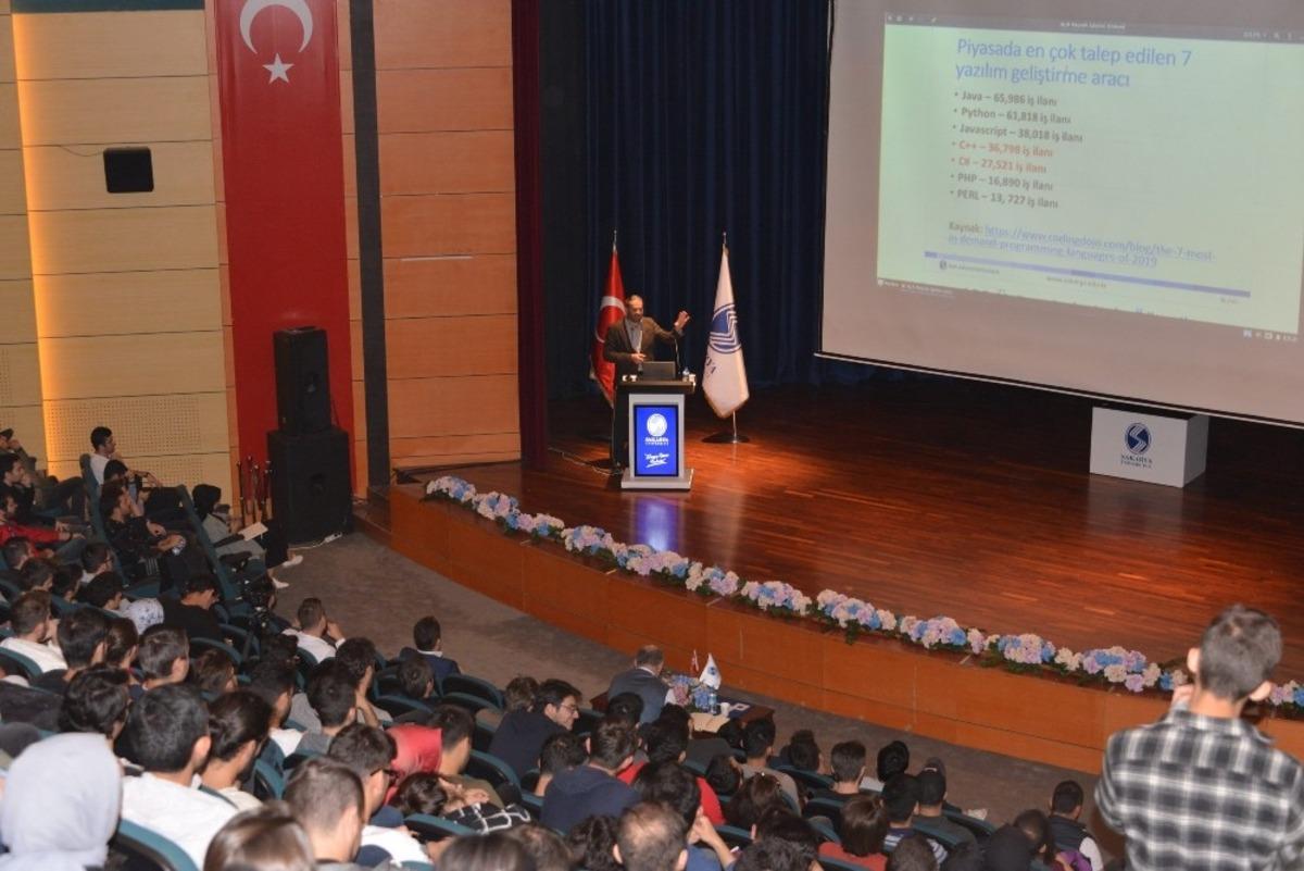 SA&Uuml;&rsquo;de &rsquo;A&ccedil;ık Kaynak Yazılım Stratejilerinin &Ouml;nemi ve Pardus&rsquo; isimli konferans d&uuml;zenlendi