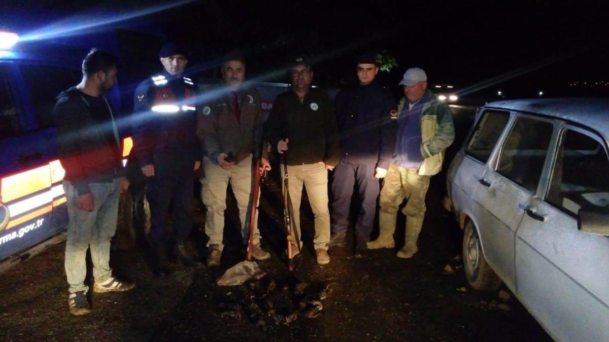 18 sığırcık kuşunu vuran ka&ccedil;ak avcılara jandarmadan su&ccedil;&uuml;st&uuml;