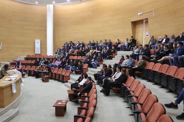 Akhisar’da kadın hakları anlatıldı G2