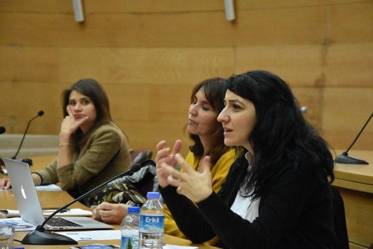 Akhisar’da kadın hakları anlatıldı G5