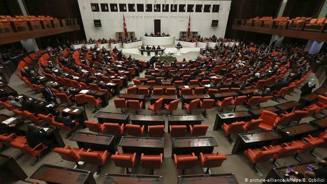 Baro düzenlemesi TBMM Adalet Komisyonu’nda kabul edildi