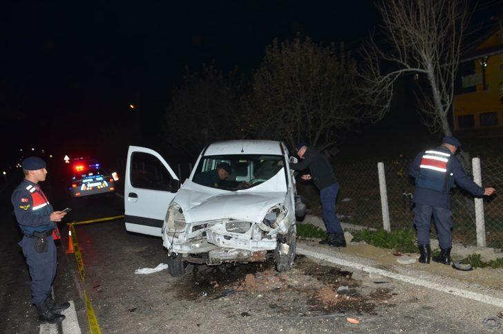 Şarampole devrilen aracın sürücüsü hayatını kaybetti G2