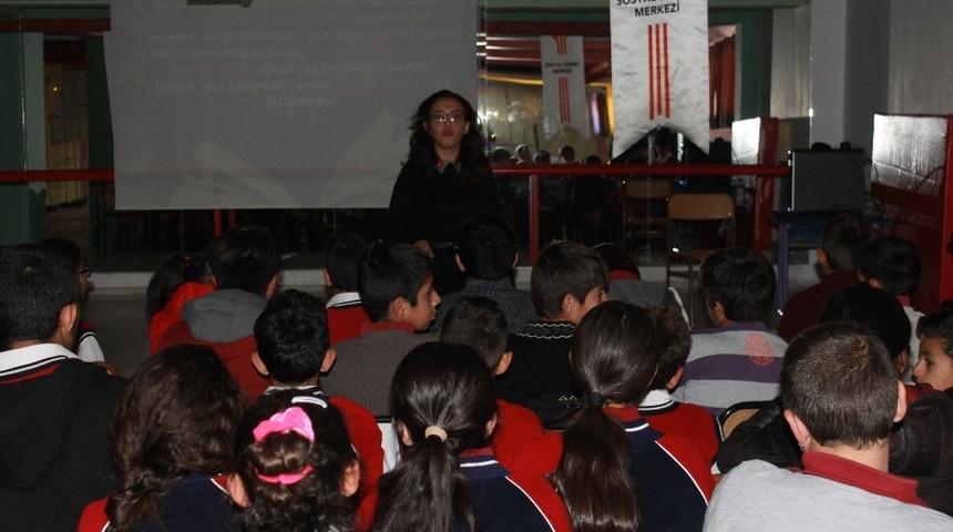 Aile, &Ccedil;alışma ve Sosyal Hizmetler Bakanlığından &ccedil;ocuklara uzanan el