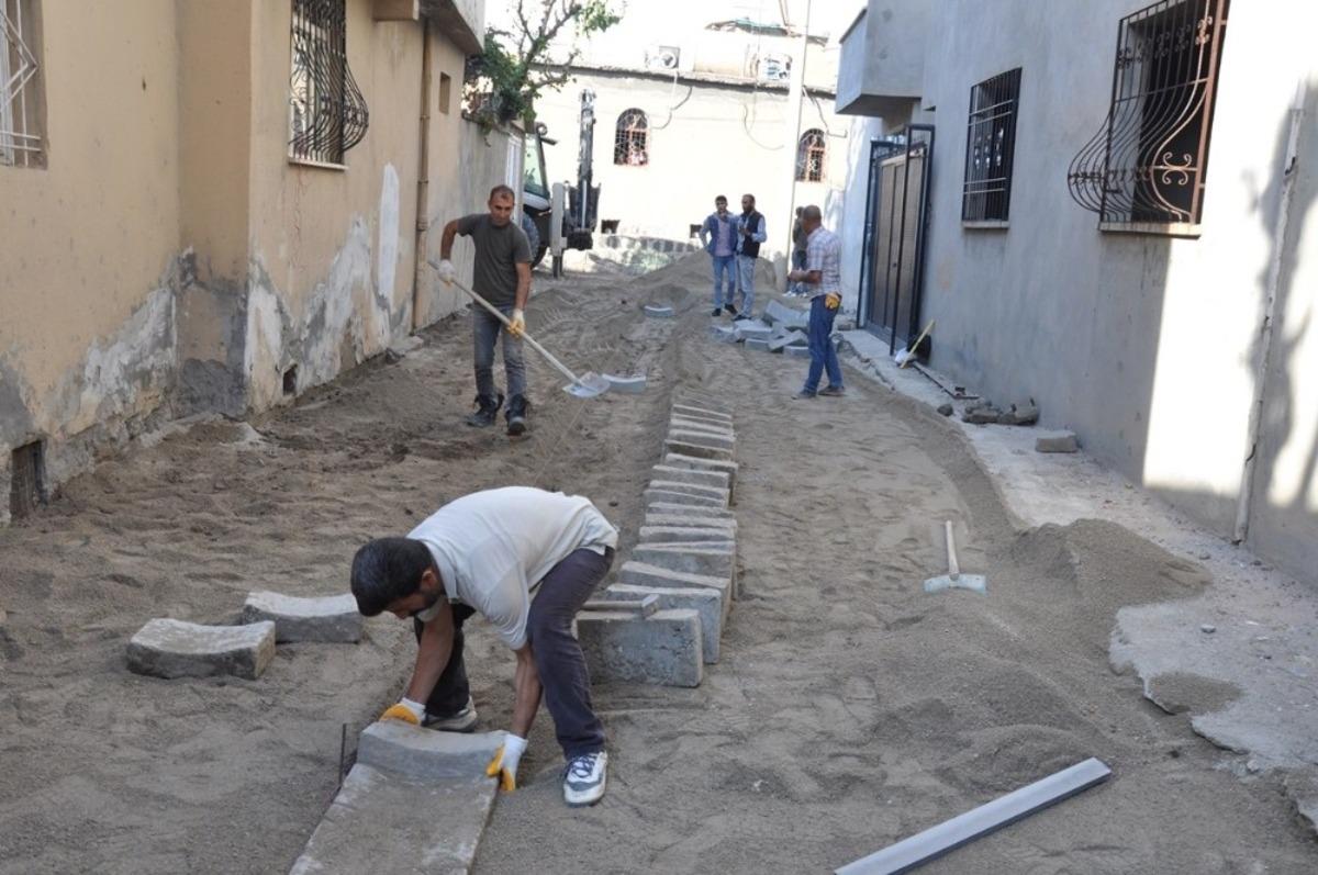Kayyum ile Cizre&rsquo;de hizmetler artamaya başladı