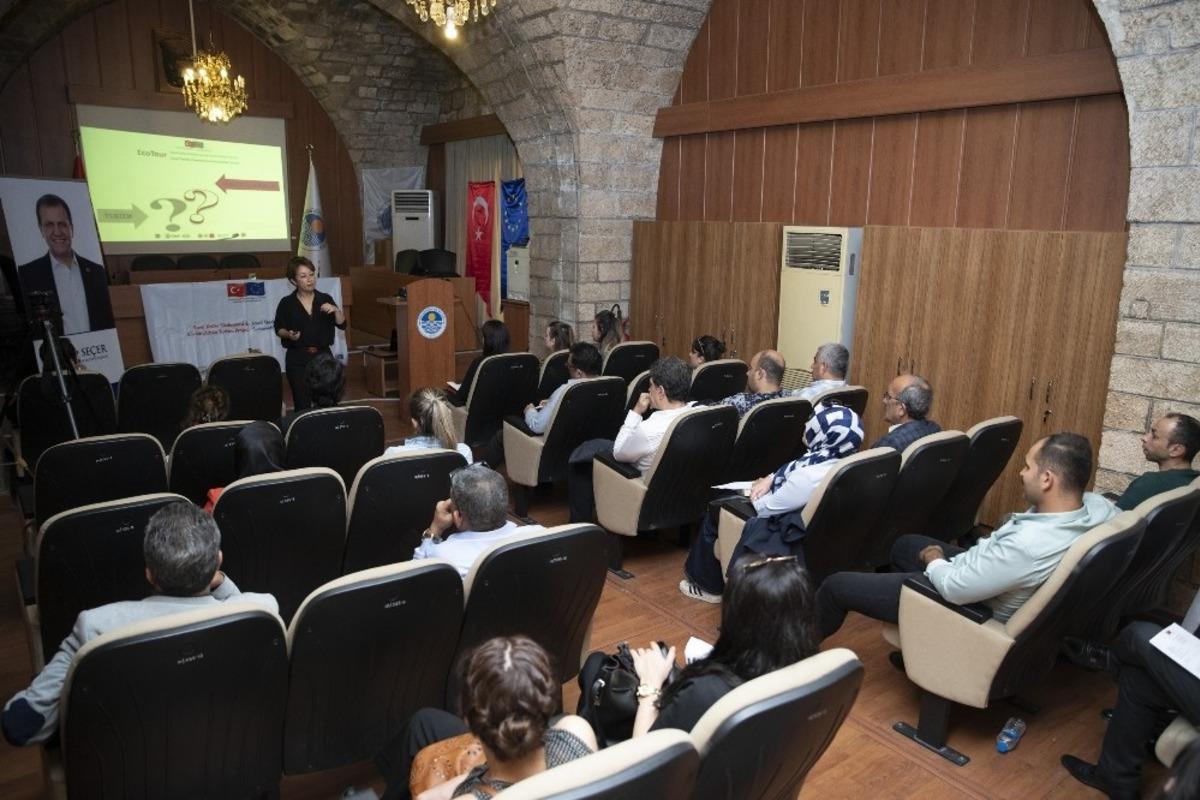 B&uuml;y&uuml;kşehir Belediyesi personeline &lsquo;S&uuml;rd&uuml;r&uuml;lebilir Turizm Eğitimi&rsquo; verildi