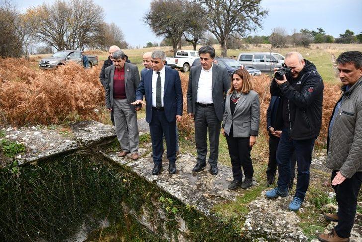 Vali Gürel ve milletvekilleri Eğriova Göleti’nde incelemelerde bulundu G4