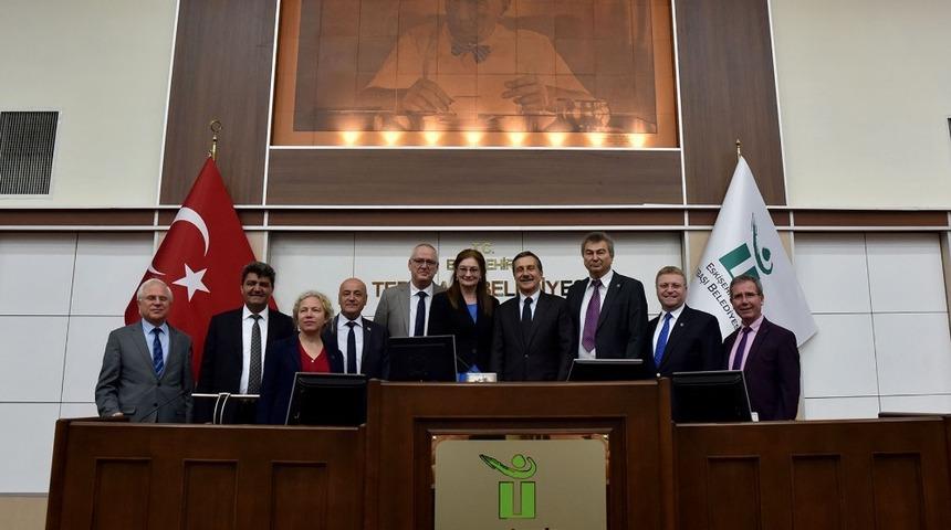 Başkan Ata&ccedil;, Bulgar-T&uuml;rk İşadamları Derneği&rsquo;ni ağırladı