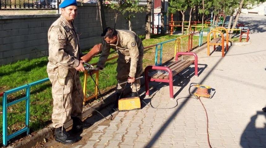 Elazığ&rsquo;da J&Ouml;H&rsquo;den &ouml;rnek davranış
