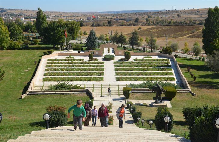 Dumlupınar'da yeni projelerle "ecdada saygı" ziyaretleri arttı G5