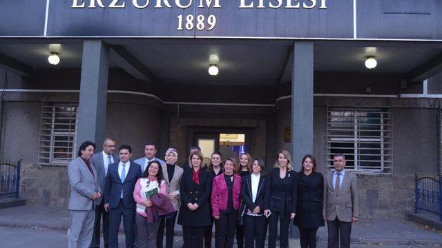 Milli Eğitim Bakanı Ziya Selçuk’un eşi Rana Selçuk Erzurum’da eğitim müzesi açılışı yaptı