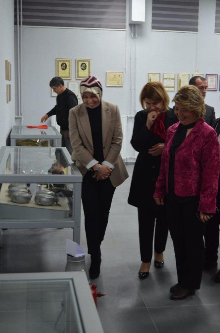 Milli Eğitim Bakanı Ziya Selçuk’un eşi Rana Selçuk Erzurum’da eğitim müzesi açılışı yaptı G4