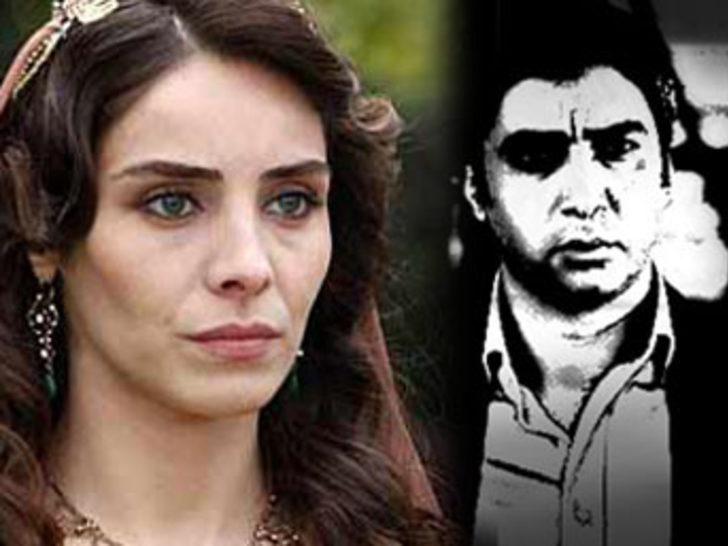 Avşar üstsüz güneşlenirken G5