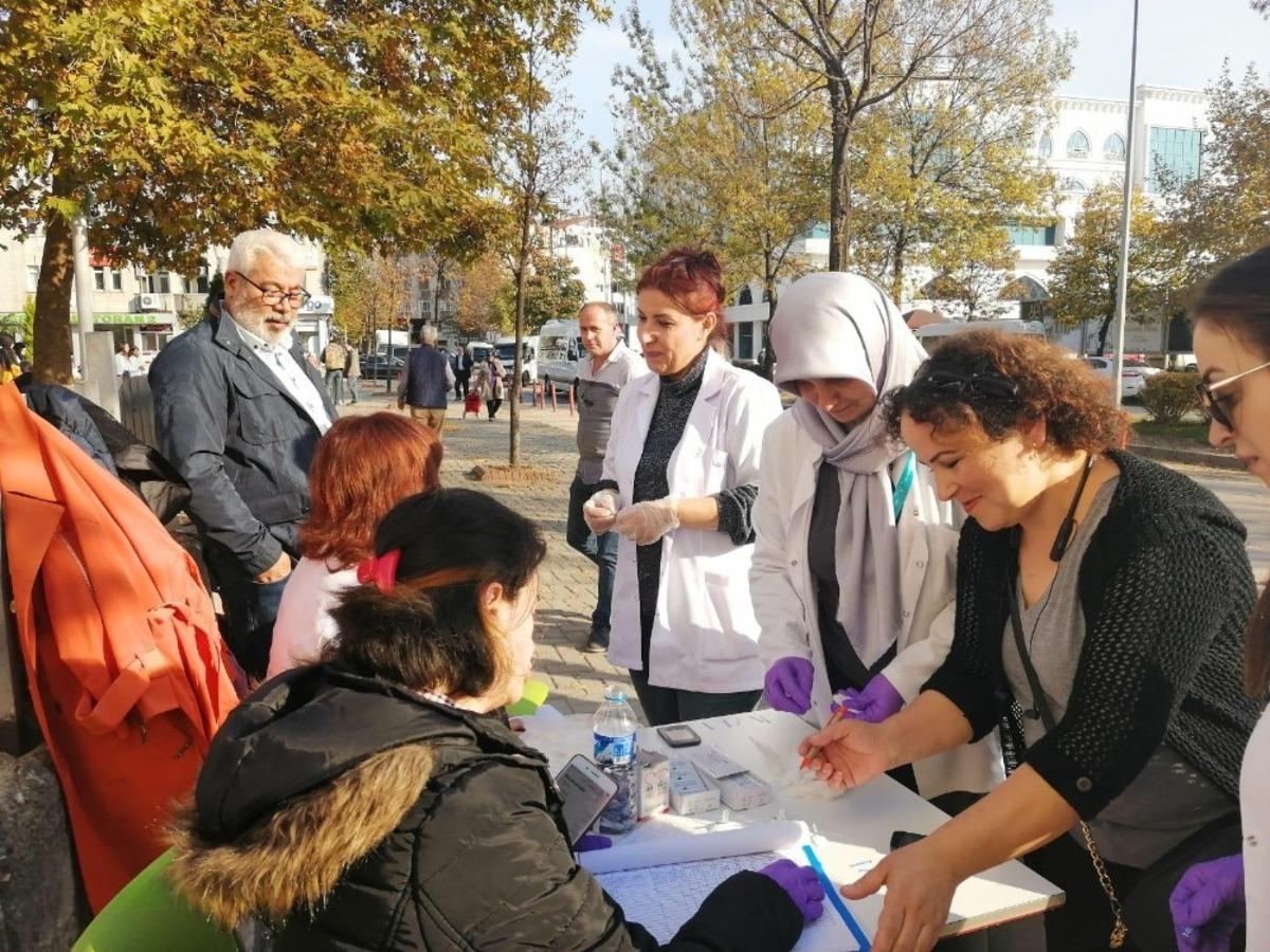 Fatsa&rsquo;da 2 bin 274 kişiye kan şeker &ouml;l&ccedil;&uuml;m&uuml; yapıldı