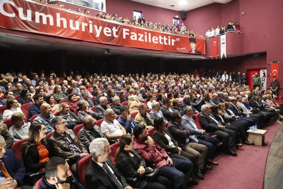 (İbrahim abi) Gazeteci Saymaz&rsquo;a Efeler&rsquo;de b&uuml;y&uuml;k ilgi