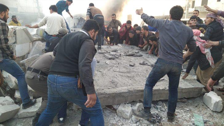 Suriye'de bombalı saldırı! 18 sivil hayatını kaybetti G3