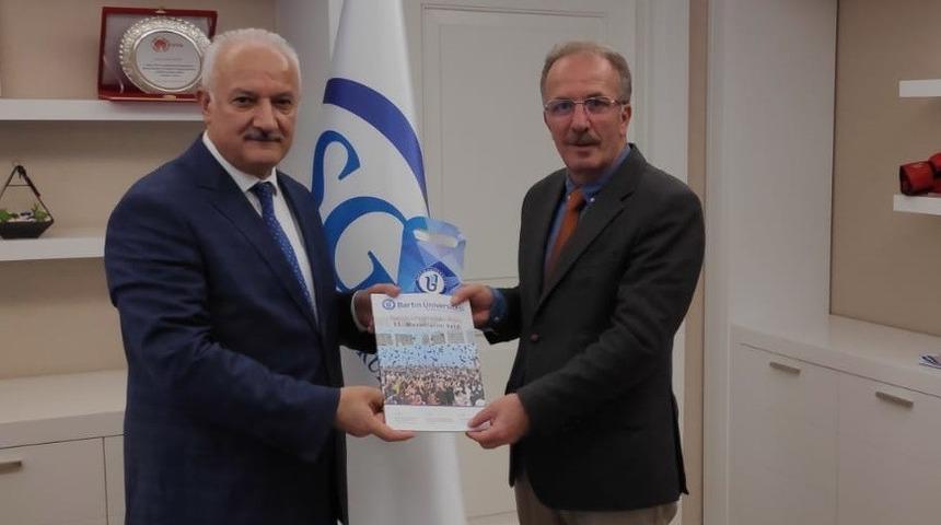 Rekt&ouml;r Uzun, SGK Başkan Yardımcısı Aydın&rsquo;ı ziyaret etti